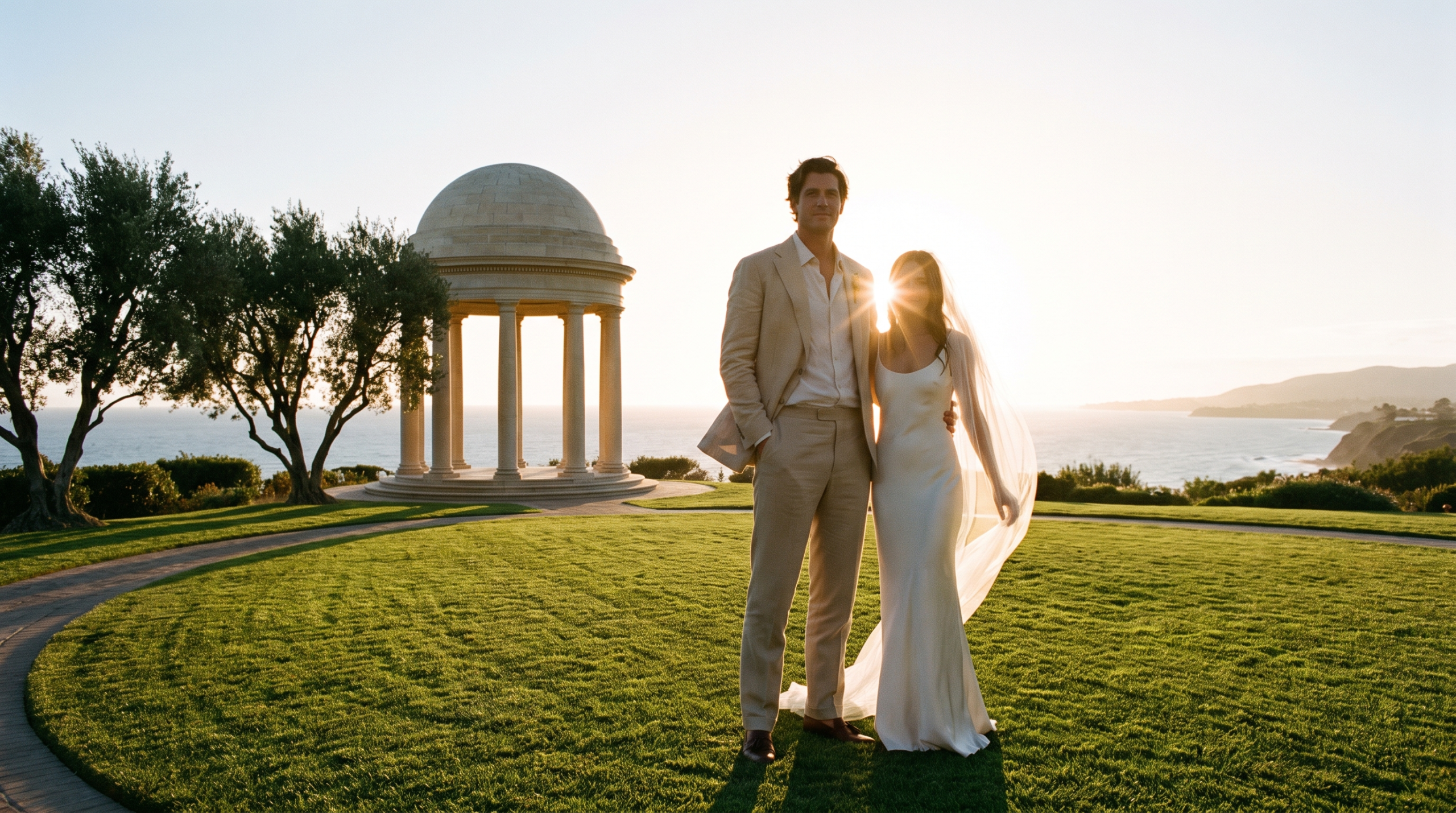 What Fabric Works Best for a Southern California Wedding?